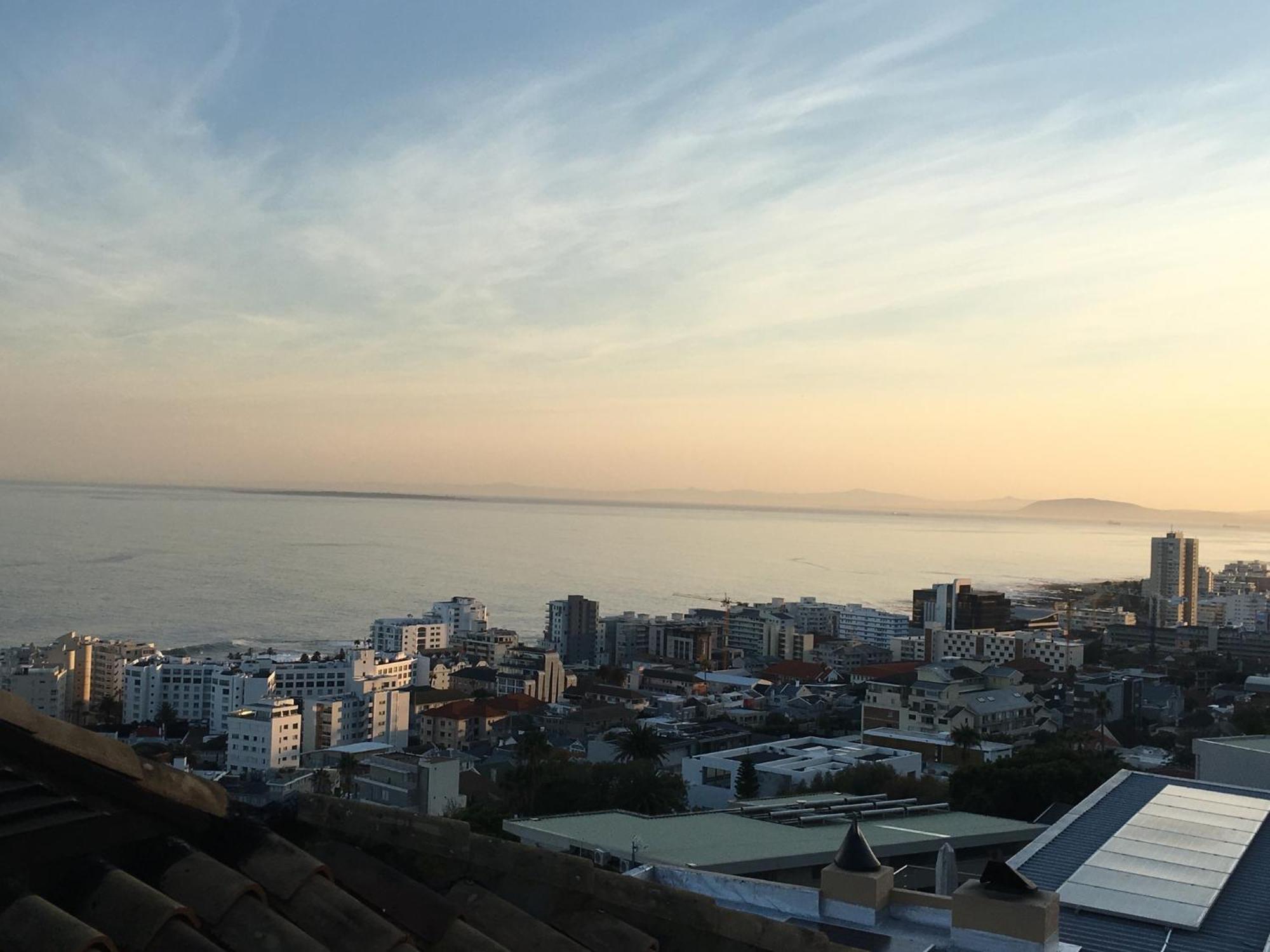 Villa Del Mar - "Luxurious En-Suite Bedroom With Lounge And Stunning Sea View Balcony In Bantry Bay" Кейптаун Екстериор снимка