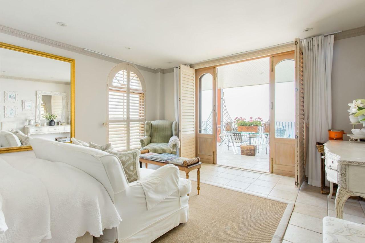 Villa Del Mar - "Luxurious En-Suite Bedroom With Lounge And Stunning Sea View Balcony In Bantry Bay" Кейптаун Екстериор снимка